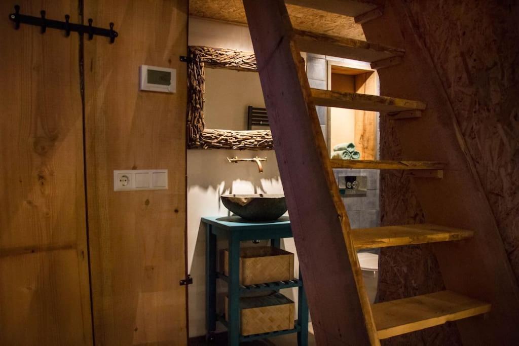 Balistyle Guesthouse Incl Hottub Near Amsterdam And Haarlem フェルゼン・ザイト エクステリア 写真